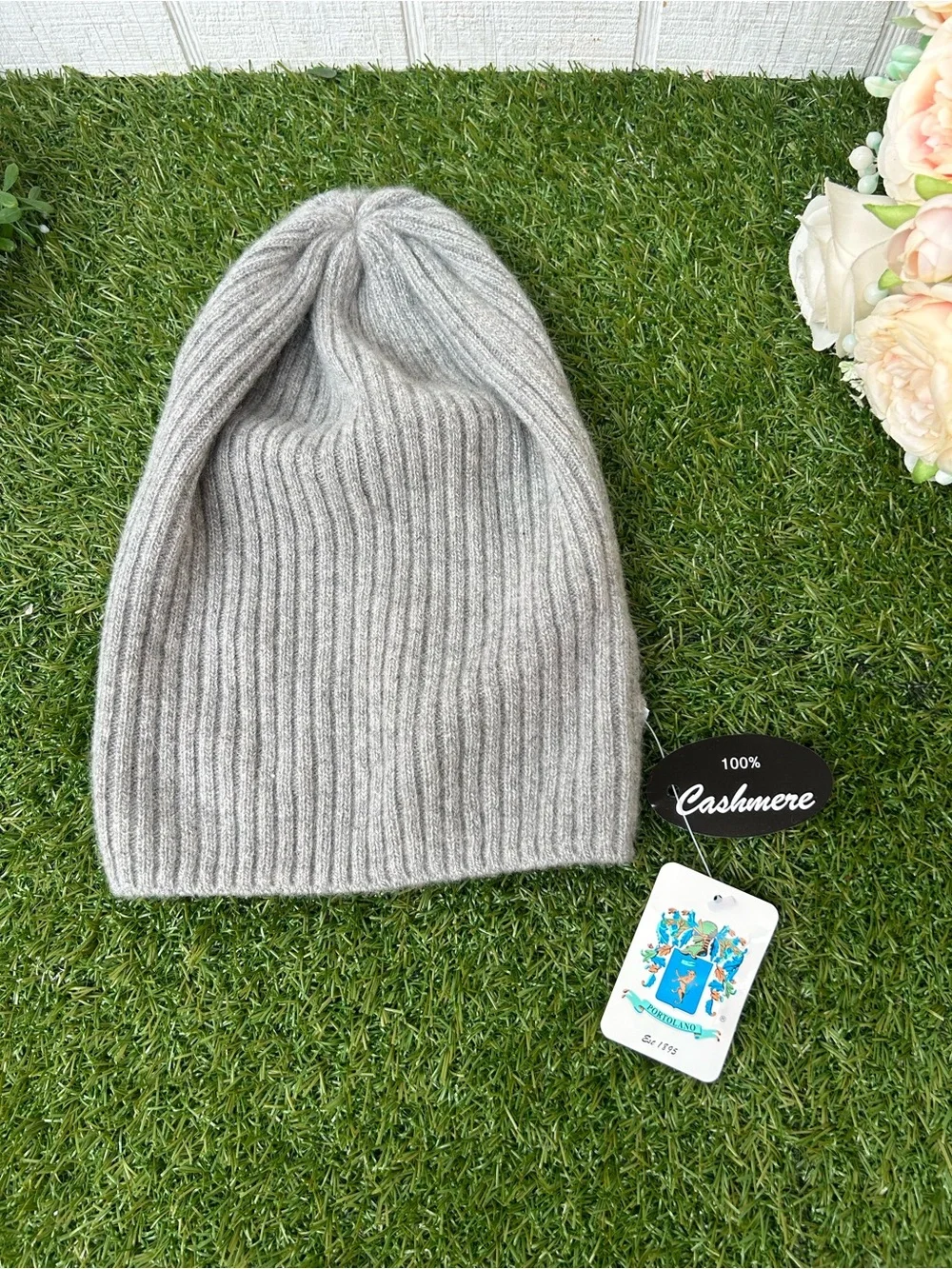 Portolano 100% Cashmere Hats for unisex /new in Light Grey $ 155